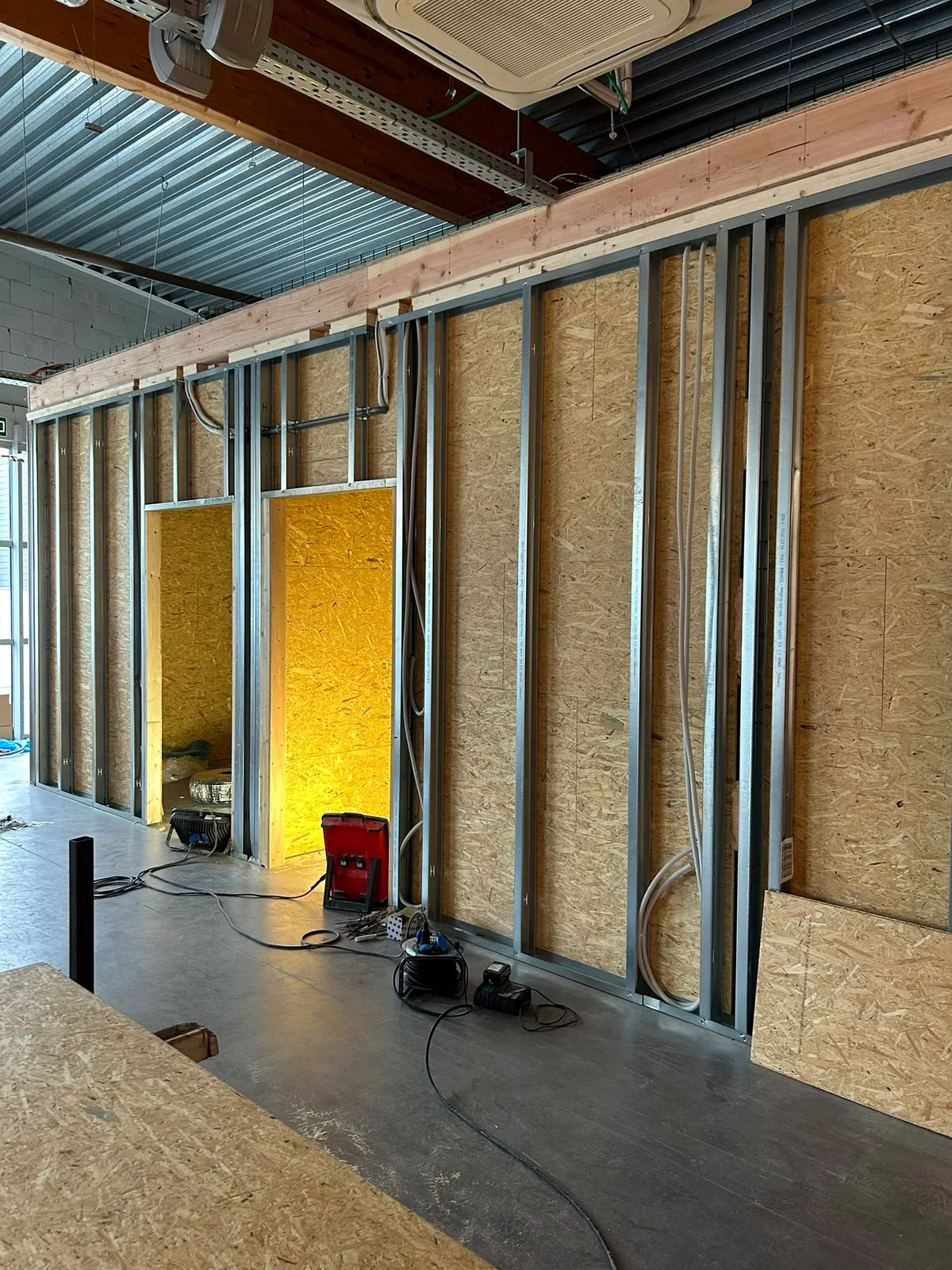Elektrische installatie in de ruwbouw van een nieuwbouwproject